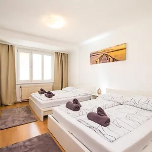 Lavie Apartment