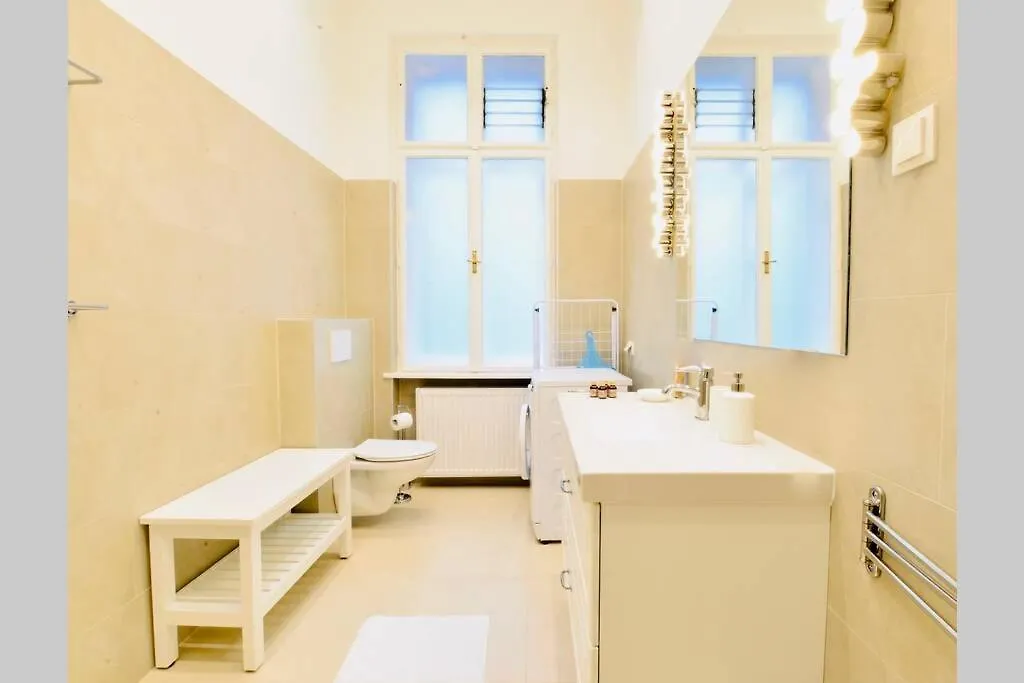 Beautiful Viennese Flat In The City Centre Vienne